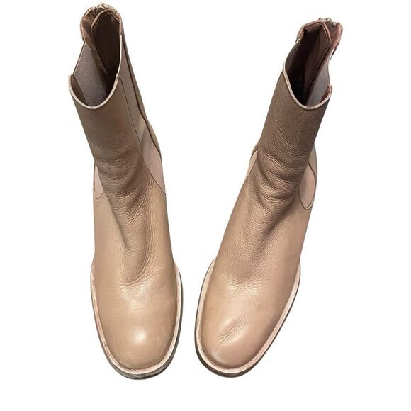 Free People Essential Chelsea Leather Boots in Sandy Beige EU size 41 US 10 NEW - Picture 3 of 5